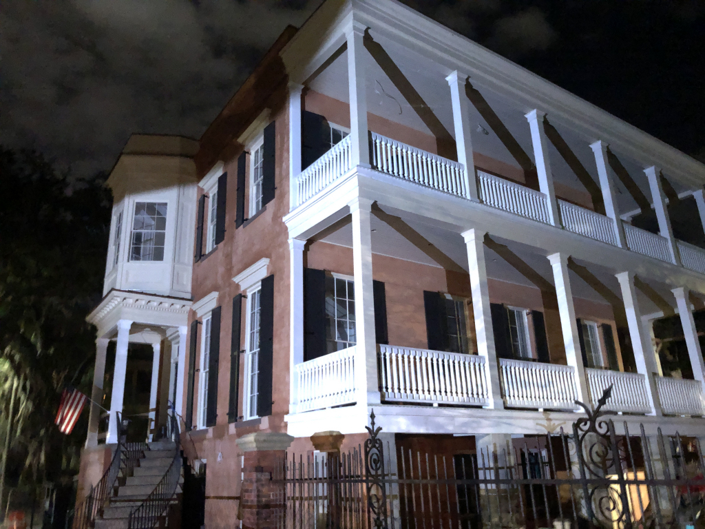 02 House at 432 Abercorn 1 Ghost Tour